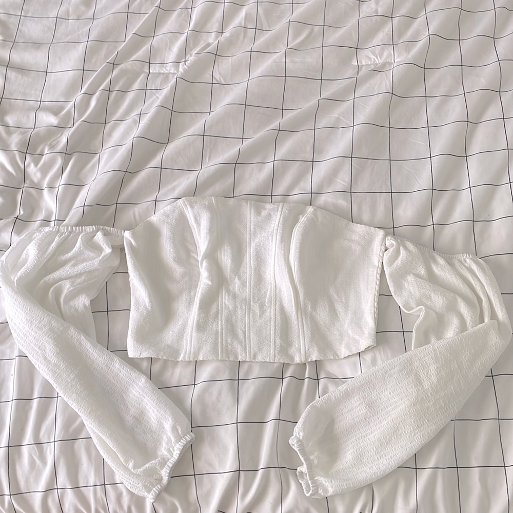 Wilde Fable, from Target, white, ribbed, open shoulders, Small, cropped